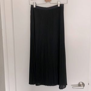 Babaton pleated black midi skirt